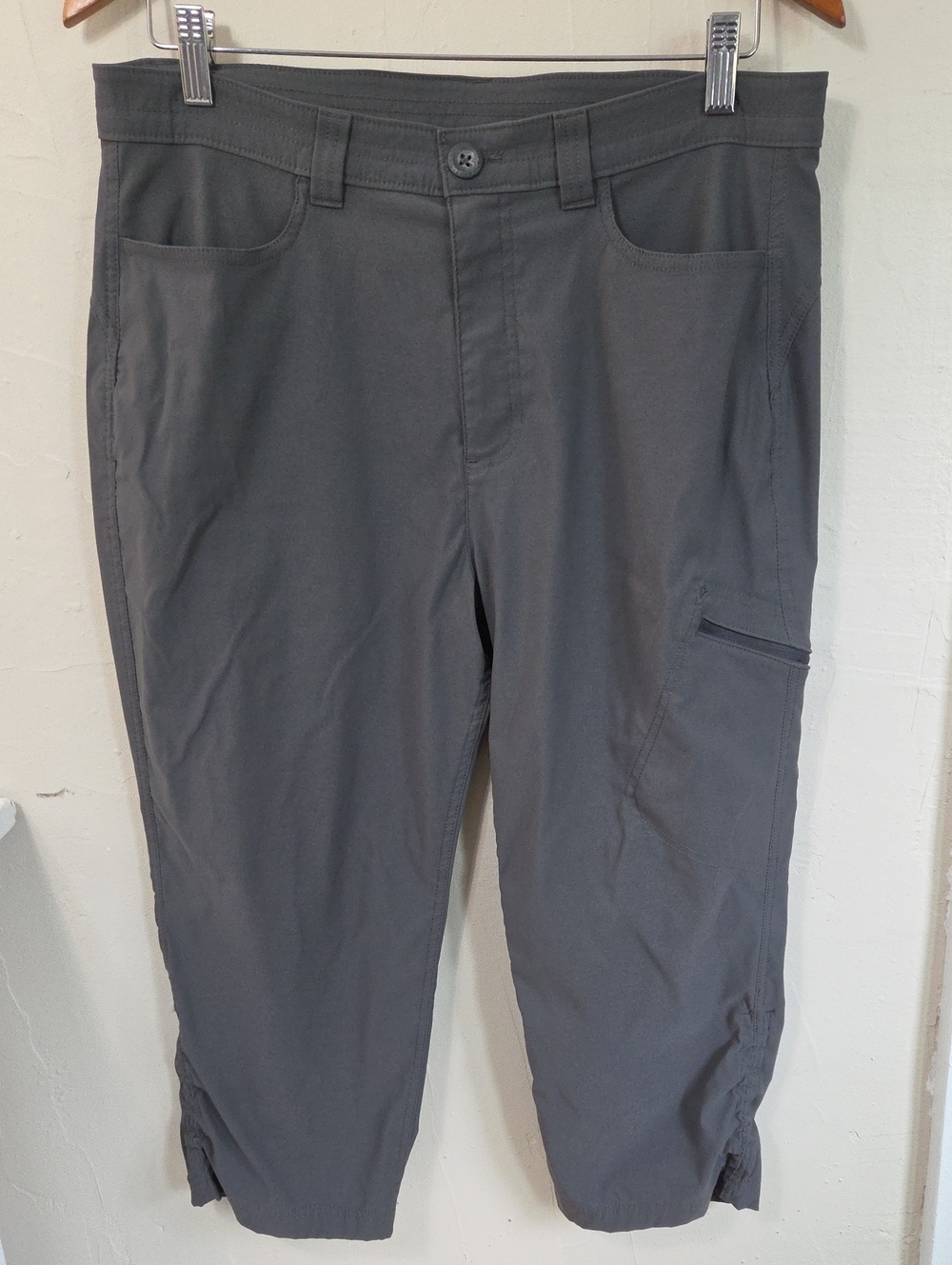 Eddie Bauer Women's Rainier Capris Size 14